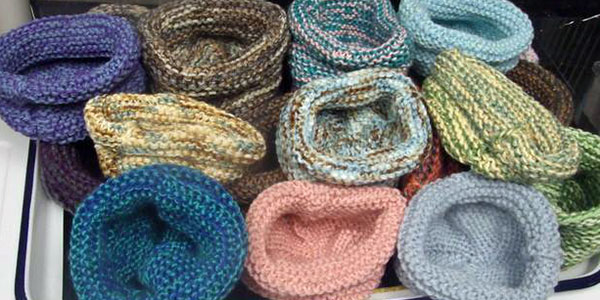 volunteer to knit or crochet nests